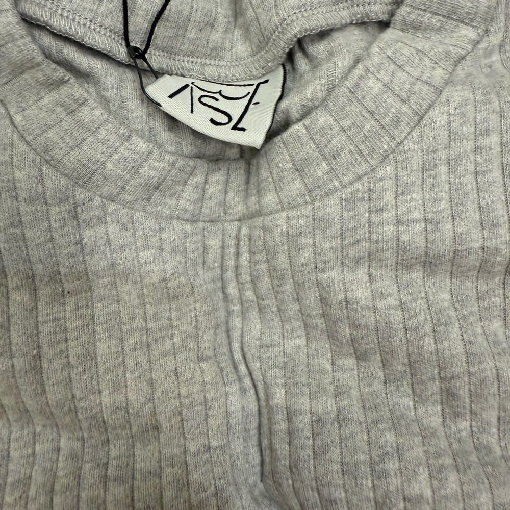 Gray Ribbed Knit Midi Dress - Picture 5 of 6
